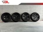 Winterbandenset Skoda Karoq Continental 215/55R17, Ophalen, Banden en Velgen, 17 inch, Winterbanden