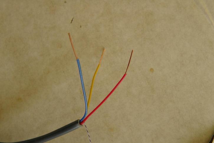 Data- zwakstroom- telefoonkabel ALCATEL 3 x 0,3 mm² (35m), Doe-het-zelf en Verbouw, Overige Doe-het-zelf en Verbouw, Nieuw, Ophalen of Verzenden