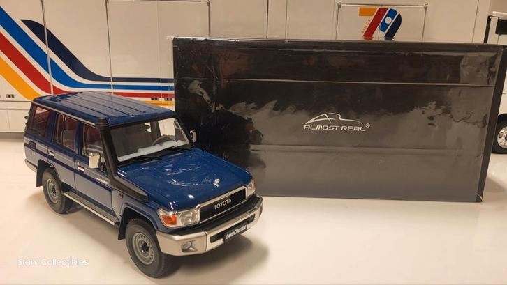 Almost Real Toyota Land Cruiser 70 Series J76 - Blue, Hobby en Vrije tijd, Modelauto's | 1:18, Zo goed als nieuw, Auto, Overige merken