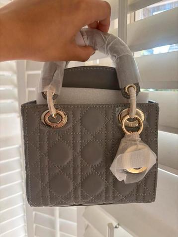 Mirror quality dior lady bag beschikbaar voor biedingen