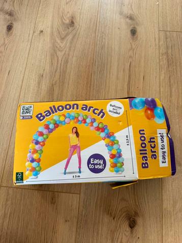 Ballonen  boog beschikbaar voor biedingen