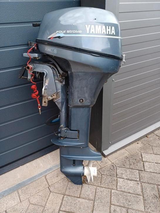 Yamaha 8 pk 4 takt langstaart op afstandbediening, Watersport en Boten, Buiten- en Binnenboordmotoren, Gebruikt, Benzine, Buitenboordmotor