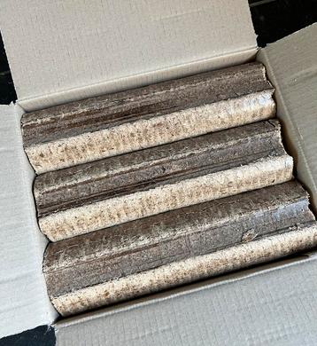 Nestro Beukenhout Briketten - Direct veel Warmte beschikbaar voor biedingen