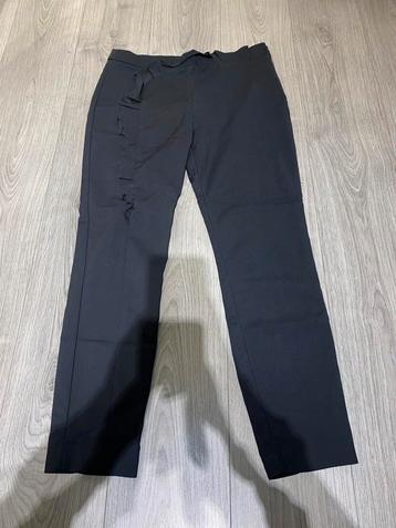 zara woman zwarte kerst pantalon pants met ruffle mt XL beschikbaar voor biedingen