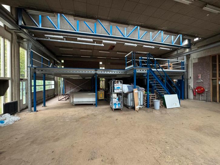 Entresol, verdiepingsvloer, mezzanine tussenverdieping, Doe-het-zelf en Verbouw, Dakpannen en Dakbedekking, Dakpannen, Steen of Klei