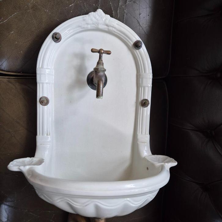 Antiek Engels fonteintje, hoge rug, mooie zeepbakjes, Antiek en Kunst, Antiek | Overige Antiek, Ophalen