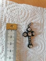 ANTIEK KRUIS MET STRASS STENEN, Ophalen of Verzenden, Overige materialen, Hanger