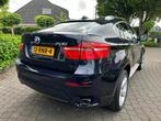 BMW X6 XDrive35i High Executive, NAP Org NL, VOL Opties!, Auto's, BMW, Euro 5, Gebruikt, Beige, Bedrijf
