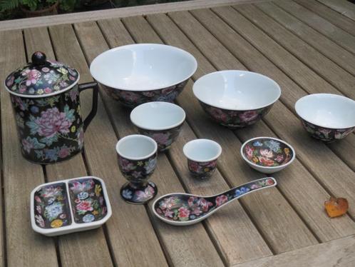 zwart chinees porselein, Huis en Inrichting, Keuken | Servies, Gebruikt, Kom(men), Overige stijlen, Porselein, Ophalen of Verzenden