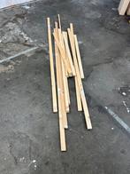 Gratis partij pannelatten hout, Doe-het-zelf en Verbouw, Plinten en Afwerking, Ophalen, Overige materialen, Gebruikt, Lijsten