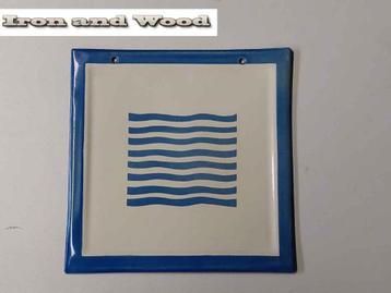 Oud vierkant wandbord met water afm 24 x 24 cm - emaille beschikbaar voor biedingen