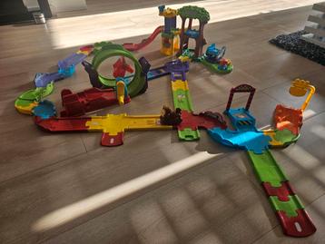 4 sets VTech Zoef Zoef Dieren & Toet Toet Auto's beschikbaar voor biedingen