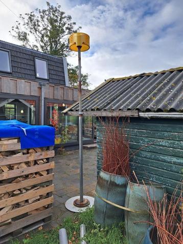 Korfbalpaal beschikbaar voor biedingen