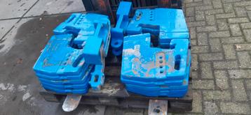Ford 10 serie frontgewichten. Wielgewichten ford fordson  beschikbaar voor biedingen