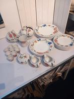 Alpine Meadow servies van Wood & Sons, Ophalen of Verzenden, Zo goed als nieuw, Overige stijlen, Porselein
