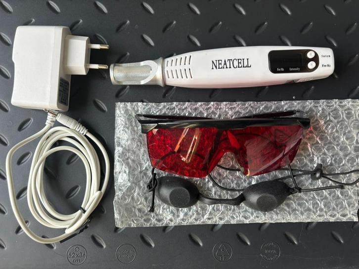 NEATCELL laserpen – tweedehands, met accessoires, Muziek en Instrumenten, Licht en Laser, Gebruikt, Licht, Ophalen of Verzenden