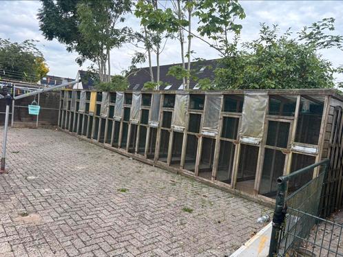 Te koop vogelvoliere, Dieren en Toebehoren, Vogels | Hokken en Kooien, Gebruikt, Vogelkooi, Hout, Ophalen of Verzenden