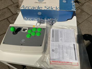 Dreamcast arcade stick en racing wheel controller beschikbaar voor biedingen