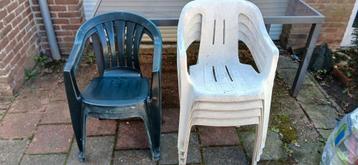 Gratis tuinstoelen 6x beschikbaar voor biedingen