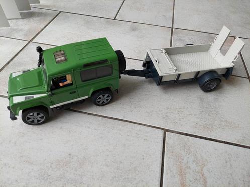 Bruder landrover defender + aanhanger + poppetje, ZGAN!, Kinderen en Baby's, Speelgoed | Speelgoedvoertuigen, Zo goed als nieuw