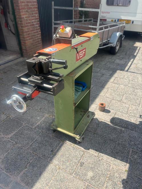 VSF Uitreveelmachine Bandschuurmachine Pijpuitslijper Metaal, Zakelijke goederen, Machines en Bouw | Metaalbewerking, Ophalen of Verzenden