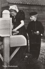AXEL Klederdracht, Verzamelen, Ansichtkaarten | Nederland, Verzenden, 1960 tot 1980, Ongelopen, Zeeland