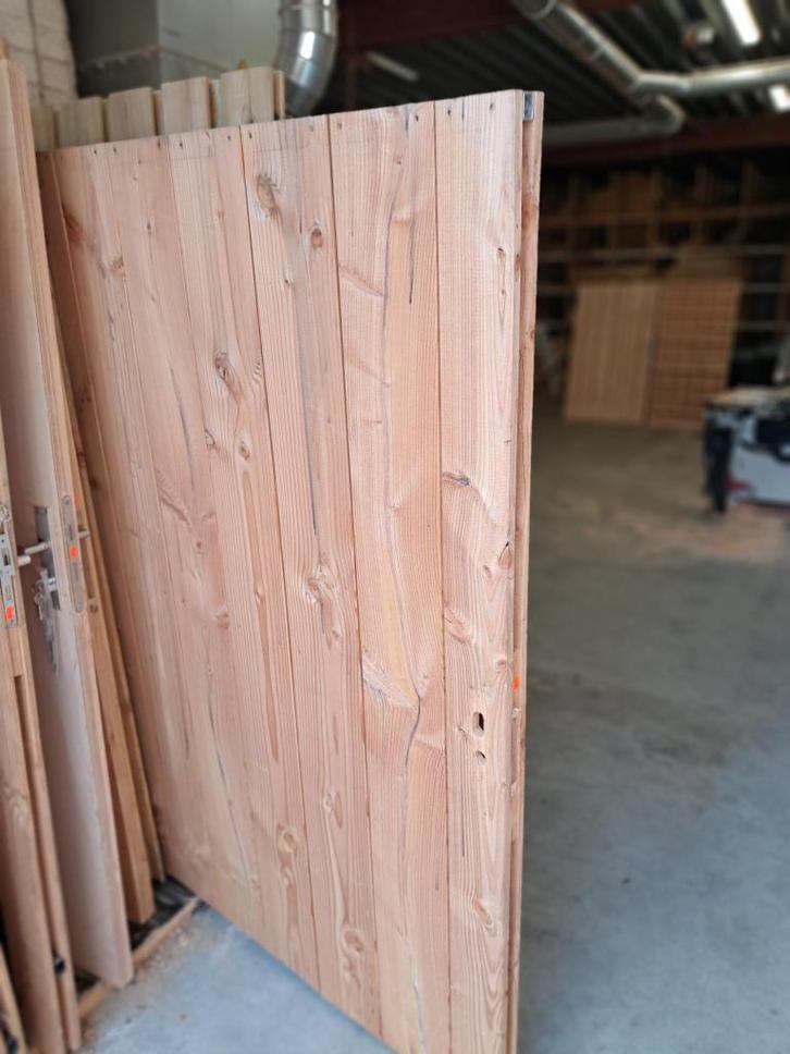 Poortdeur Douglas met stalen frame, nummer 15, Tuin en Terras, Schuttingen, Nieuw, Hout, 1 tot 2 meter, Ophalen