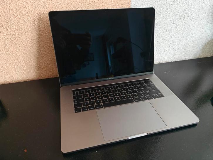 Apple Macbook Pro 15-inch i7 16gb 512gb 2017, Computers en Software, Apple Macbooks, Zo goed als nieuw, MacBook Pro, 15 inch, 2 tot 3 Ghz