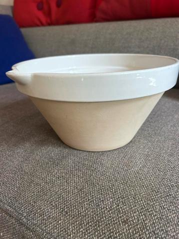 Franse beslagkom kom gres gris brocante beschikbaar voor biedingen