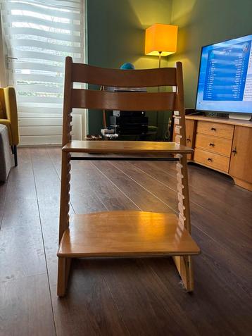 Stokke Tripp Trapp Meegroeistoel beschikbaar voor biedingen