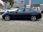 BMW 3-serie 320i EfficientDynamics Edition High Executive, Achterwielaandrijving, Euro 6, 4 cilinders, Blauw