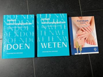 Voetverzorging/Pedicure Boeken + Praktijkgids beschikbaar voor biedingen