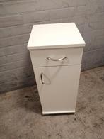MOET NU WEG!! WITTE KLEINE NACHTKASTJE KWALITATIEF 70x25x25, Huis en Inrichting, Kasten | Ladekasten, Gebruikt, 1 of 2 laden, Ophalen of Verzenden