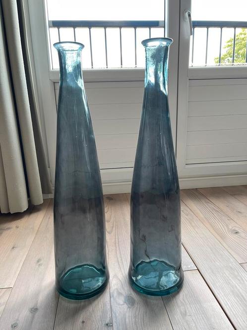 2 grote blauwe handgemaakte vazen, Huis en Inrichting, Woonaccessoires | Vazen, Zo goed als nieuw, Blauw, 75 cm of meer, Glas