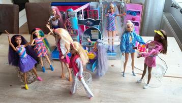 10 Barbies en American Idol Music Studio beschikbaar voor biedingen