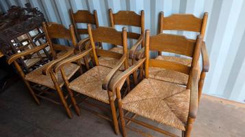 6 eiken eetkamer armstoelen  beschikbaar voor biedingen