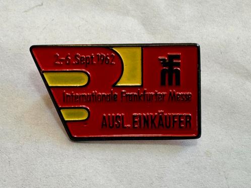 Broche Internationale Frankfurter Messe 1962, Verzamelen, Speldjes, Pins en Buttons, Zo goed als nieuw, Speldje of Pin, Overige onderwerpen
