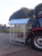 Degelijk uitgevoerde ponyruif met dak, Weidegang, 4 paarden of pony's of meer