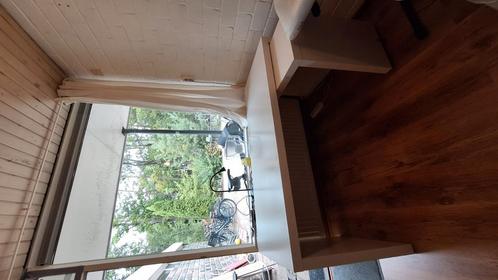 IKEA Desk, Huis en Inrichting, Bureaus, Zo goed als nieuw, Ophalen