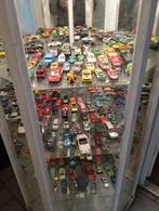 Vitrinekast vol met modelauto's, Hobby en Vrije tijd, Modelauto's | 1:18, Ophalen, Gebruikt, Auto, Overige merken