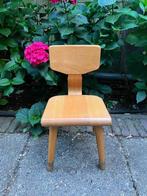 Stevig houten schoolstoeltje/kleuterstoeltje (Schilte), Ophalen, Gebruikt, Stoel(en)
