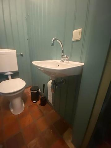 Fonteintje / wasbak beschikbaar voor biedingen