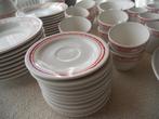 rood wit servies Home Sweet Home, Ophalen, Zo goed als nieuw, Bord(en), Overige stijlen