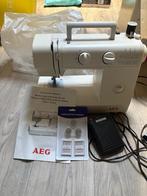AEG Naaimachine 790 - 23 Programma's, Antiek en Kunst, Antiek | Naaimachines, Ophalen of Verzenden