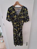 Zwarte, lange jurk met bloemen - maat L, Zwart, Maat 42/44 (L), Ophalen of Verzenden, Zo goed als nieuw