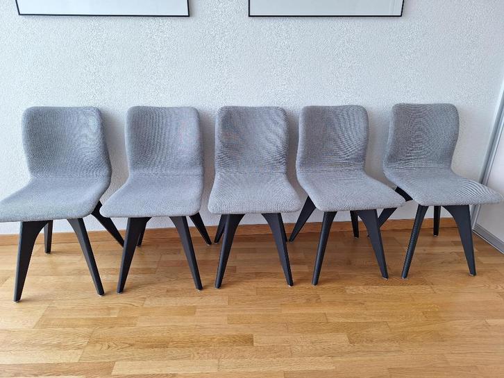 Dutch Design Odesi eetkamerstoelen, Huis en Inrichting, Stoelen, Gebruikt, Vijf, Zes of meer stoelen, Hout, Stof, Grijs, Ophalen
