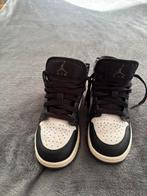 Nike Jordan Sportschoenen Maat 35,5, Kinderen en Baby's, Kinderkleding | Schoenen en Sokken, Ophalen of Verzenden, Gebruikt, Jongen of Meisje