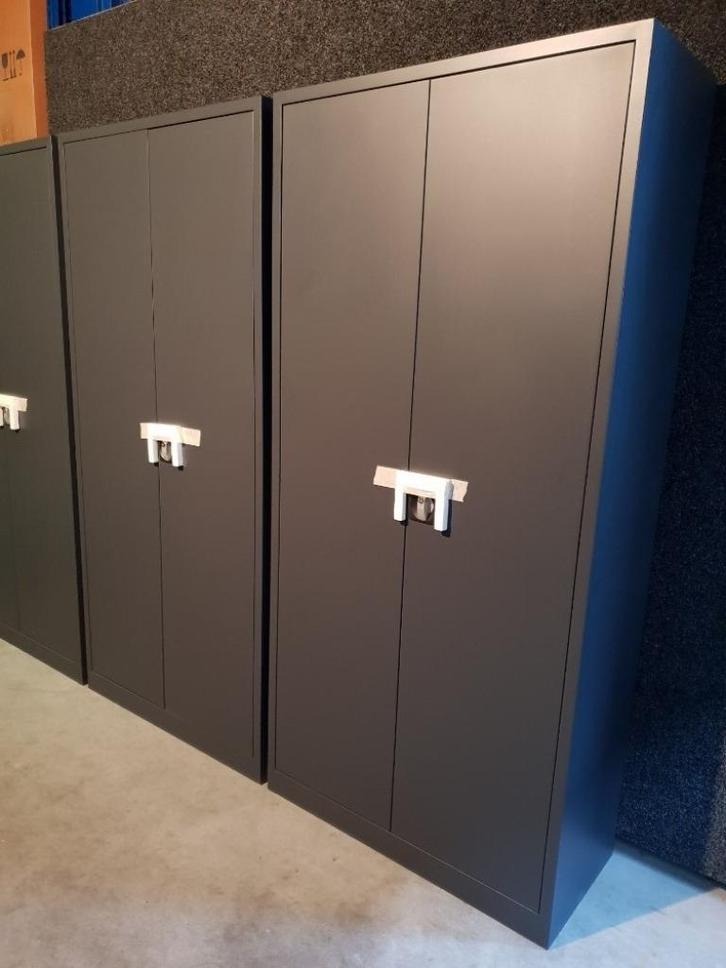 Voorraadkast 180x80x38cm zwart grijs wit antraciet aluminium, Huis en Inrichting, Kasten | Roldeurkasten en Archiefkasten, Nieuw