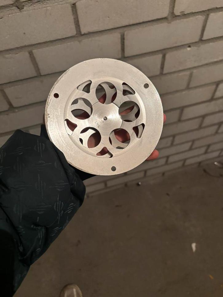 Koelkap spinner zip/vespa, Fietsen en Brommers, Brommers | Tuning en Styling, Nieuw, Ophalen