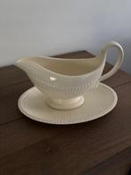 Wedgwood Sauskom met schotel, Ophalen of Verzenden, Zo goed als nieuw, Kom(men), Wedgwood
